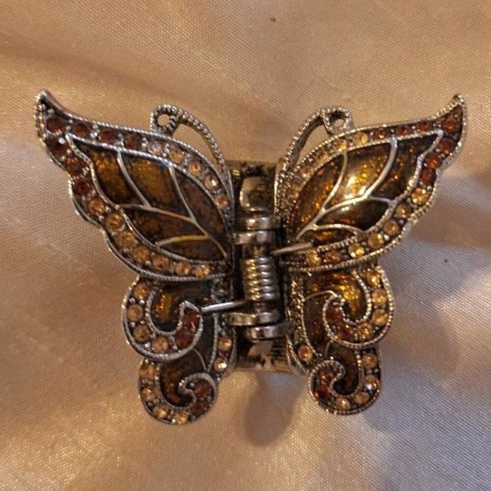 Butterfly Bulldog Hair Clip